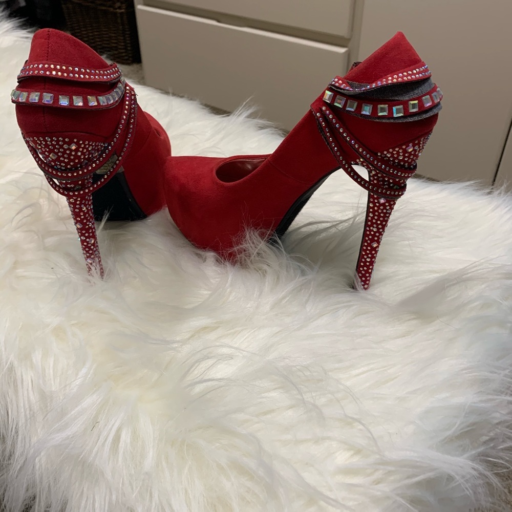 HOT Red Heels w Rhinestones - Picture 2 of 6